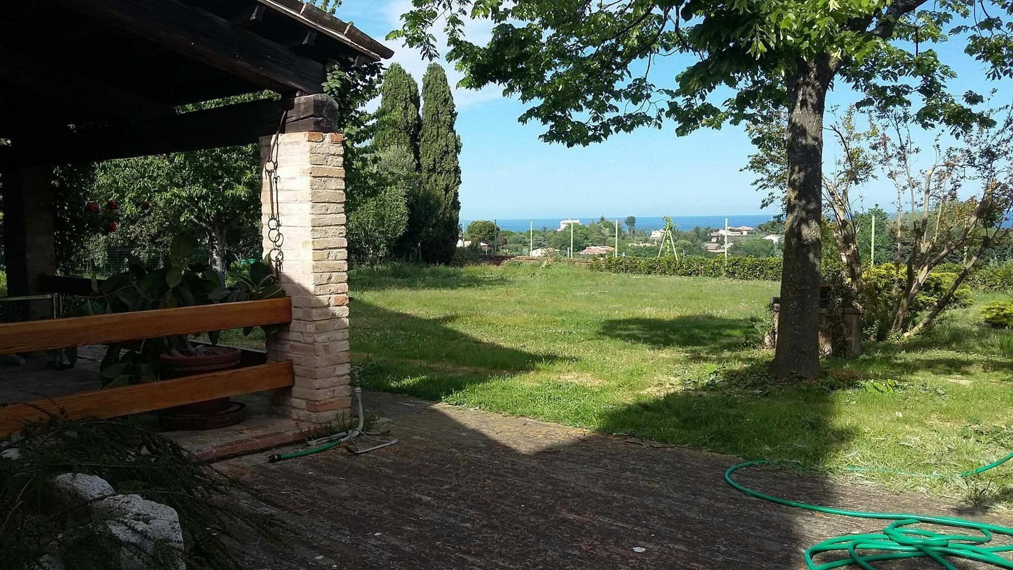 B&B Migliarino Чивитанова Марке Екстериор снимка