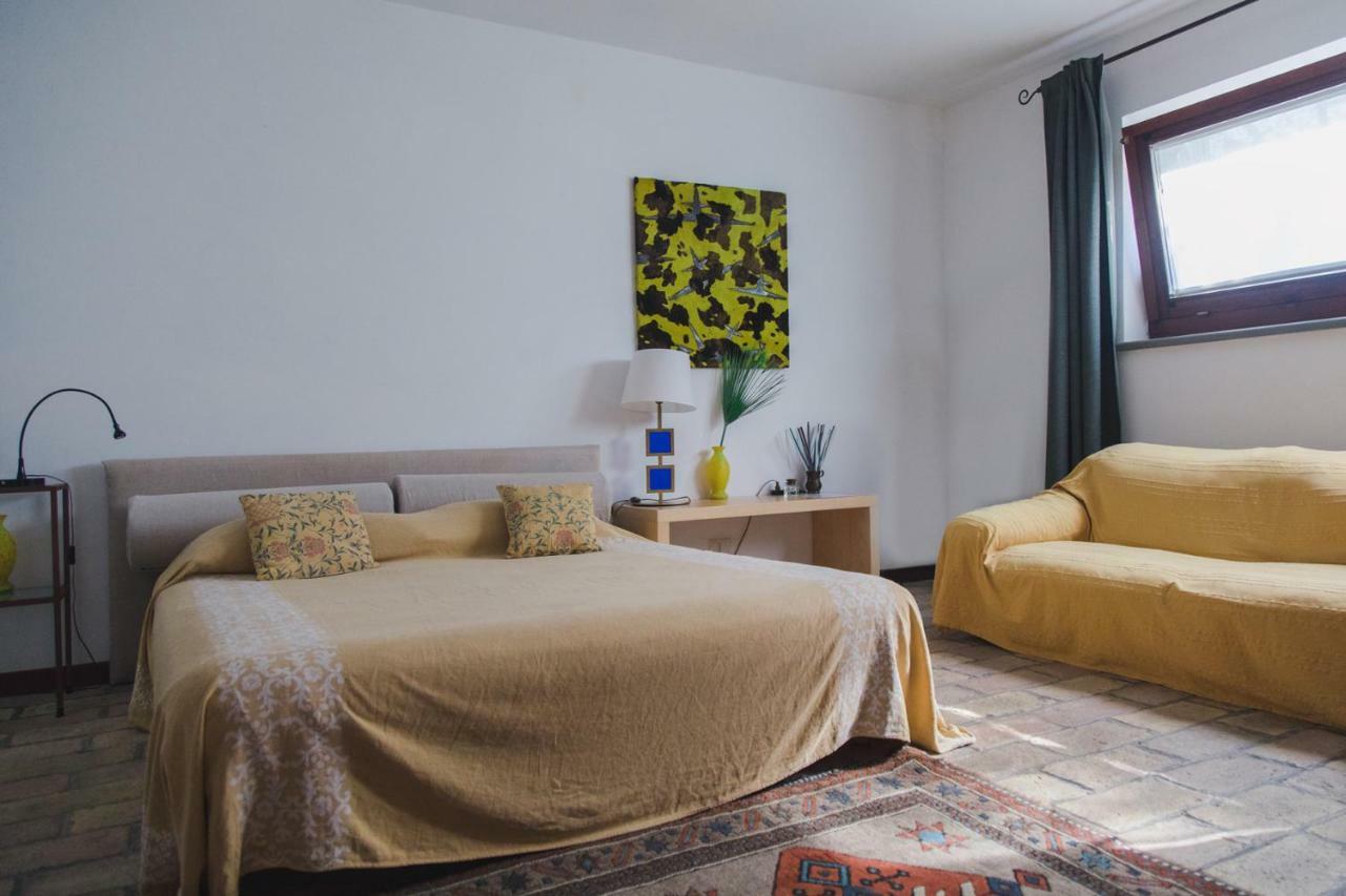 B&B Migliarino Чивитанова Марке Екстериор снимка